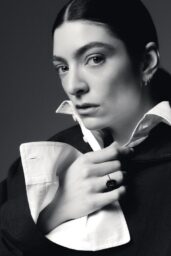 Lorde’s Velvet Rebellion: A Monochrome Masterclass for Le Monde