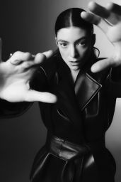 Lorde’s Velvet Rebellion: A Monochrome Masterclass for Le Monde