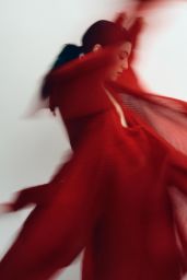 Lorde’s Velvet Rebellion: A Monochrome Masterclass for Le Monde