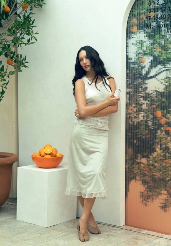 Maddie Ziegler Debuts Maison Margiela Campaign