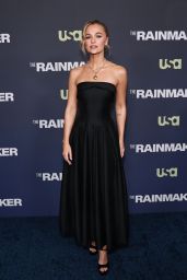Madison Iseman’s Minimalist Drama at NYC Premiere