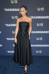 Madison Iseman’s Minimalist Drama at NYC Premiere