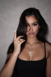 Naaz Torbati Unveils The New Body-Con