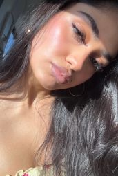Naaz Torbati Unveils The New Body-Con