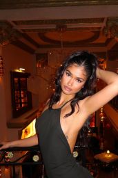 Naaz Torbati Unveils The New Body-Con