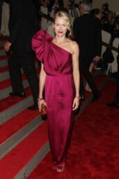 Naomi Watts Attends Costume Institute Gala NYC – May 3, 2010