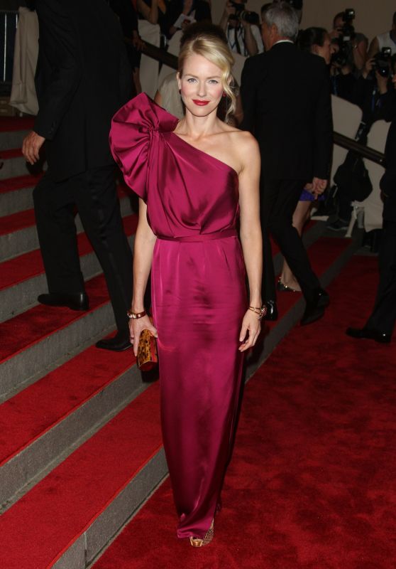 Naomi Watts Attends Costume Institute Gala NYC – May 3, 2010