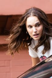 Natalie Portman Unveils 