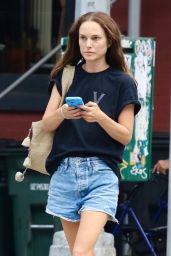 Natalie Portman Unveils Elevated Street Style in NYC