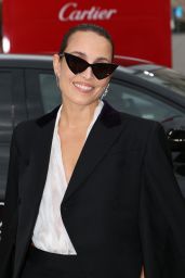 Noomi Rapace attends "Bugonia" Venice red carpet