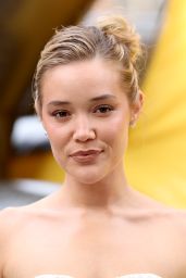 Olivia Ponton Unveils Sporty Chic at Breitling NFL Partnership Bash