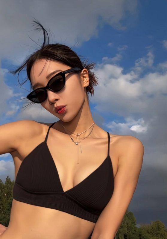 Park Han-byeol: A Sun-Drenched Minimalist Takes the Coast