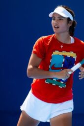 Raducanu’s Cincinnati Practice: A Sportswear Duality