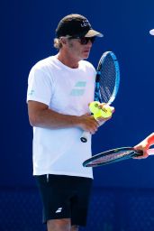 Raducanu’s Cincinnati Practice: A Sportswear Duality