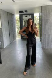 Rebeka Võsu Debuts Lace Noir in a Mirror-Ready Moment