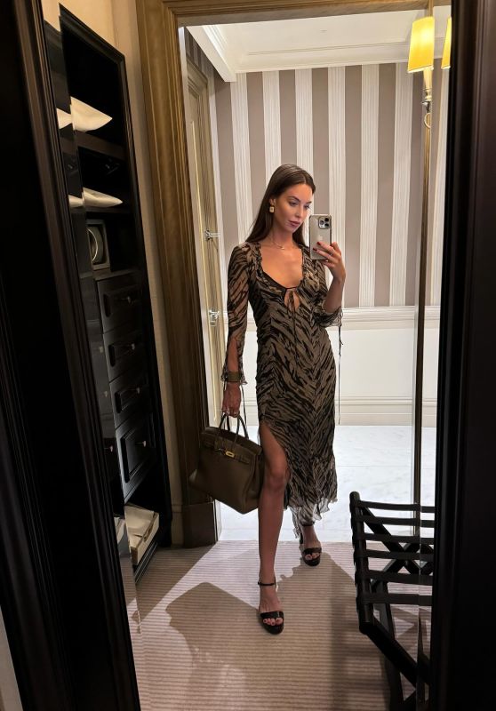 Rebeka Võsu Debuts Mirror-Ready Glam in Patterned Slit Dress