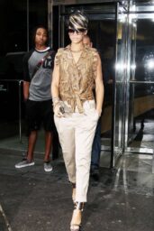 Rihanna’s 2009 Snakeskin Glamour in a NYC Sighting