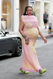 Rihanna’s Neon-Pastel Collision in Los Angeles
