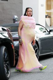 Rihanna’s Neon-Pastel Collision in Los Angeles