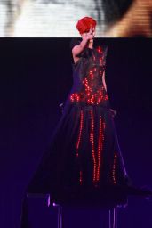 Rihanna’s Whiplash Chic at Staples Center 2010