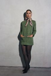  Rose Byrne Unveils Retro-Modern C Magazine Looks