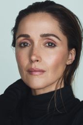  Rose Byrne Unveils Retro-Modern C Magazine Looks