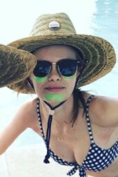 Sara Paxton's Gingham Summer Getaway