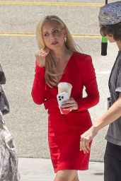 Sarah Michelle Gellar’s Fierce All-Red Return