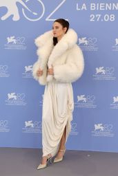 Shailene Woodley Attends Motor City Photocall in Faux Fur Drama