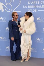 Shailene Woodley Attends Motor City Photocall in Faux Fur Drama