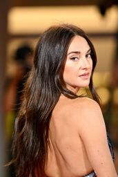Shailene Woodley Channels Italian Glamour in Fendi Sequin Gown at Venice Film Festival Premiere