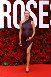 Sophie Habboo unveils maternity chic at "The Roses" premiere