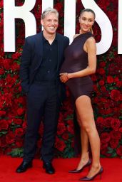 Sophie Habboo unveils maternity chic at "The Roses" premiere