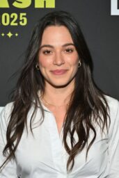 Stephanie Arcila Debuts Monochrome Edge at Comic-Con Bash 2025
