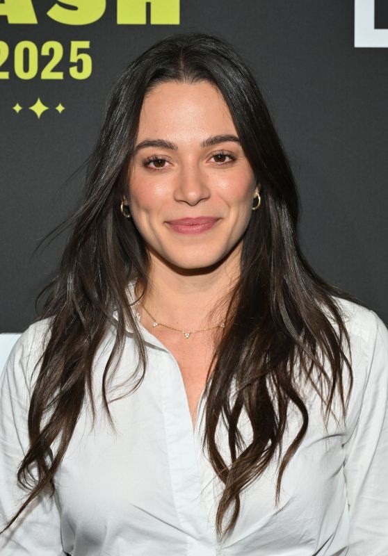 Stephanie Arcila Debuts Monochrome Edge at Comic-Con Bash 2025