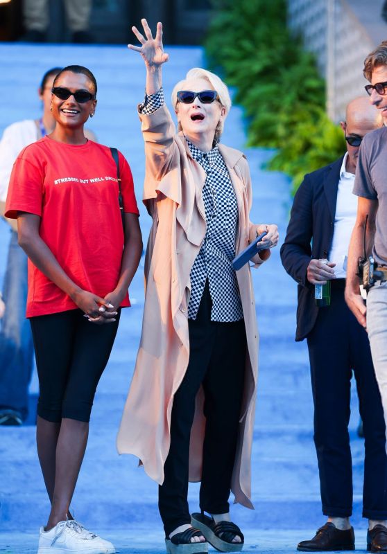 Streep & Ashley Unveil ‘Devil Wears Prada 2’ Set Style in NYC