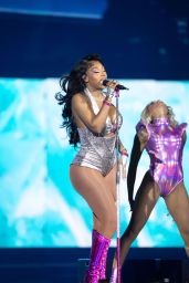 Summer Walker’s Cyber-Pop Glamour at Ford Field