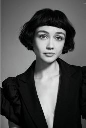 Sydney Chandler’s Sci-Fi Noir for Emmy Magazine