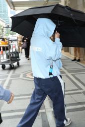 Sydney Sweeney’s Rainy Day Normcore in New York