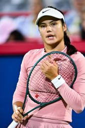 Tennis Clash in Montreal: Raducanu’s Pink vs. Anisimova’s Blue
