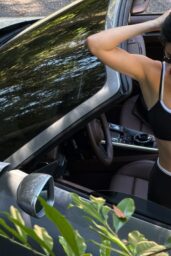 The Allure of Alo Yoga: Kendall Jenner's Athleisure Rebellion