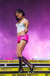 Tyla Performs in Sequined Pink & Lace at All Points East – London, August 23, 2025