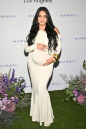 Vanessa Hudgens’s "At-Home" Glow-Up: The New Maternity Glamour