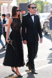 Kaia-Gerber-Debuts-A-Neo-Gothic-Romance-at-Venice-Film-Festival-01