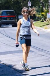 Alison Brie Griffith Park Trek, 09-07-2025