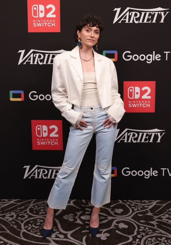 Alyson Stoner Effortless Comic-Con Chic