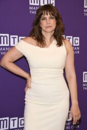 Anna Chlumsky Champions Manhattan Theatre Pale Gold Minimal