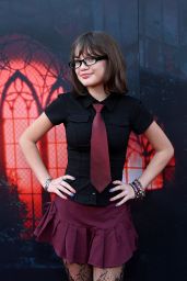 Antonella Rose Debuts Dark Academia Chic at Universal Studios