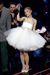 Ariana Grande Ethereal Tutu Elegance Debuts at 2025 MTV VMAs in Elmont
