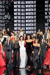 Ariana Greenblatt Champions The Monochromatic Power Suit at L’Oréal Paris Le Défilé 2025